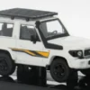 Para64 Toyota Land Cruiser 71, weiss/Dekor, 2022, 1:64, New