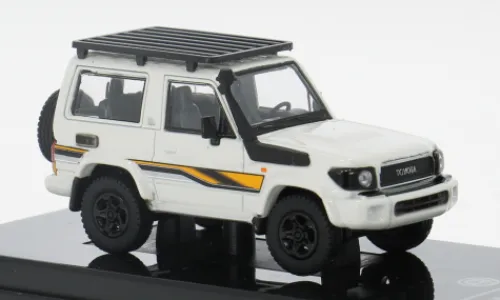 Para64 Toyota Land Cruiser 71, weiss/Dekor, 2022, 1:64, New