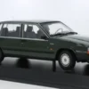 Minichamps Volvo 740 GL, dunkelgrün, 1986, 1:18,