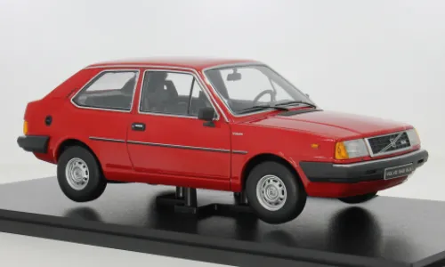 Triple 9 Collection Volvo 343, rot, 1982, 1:18,