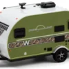 Greenlight Winnebago Winnie Drop, weiss/oliv, 2017, 1:64, Hot